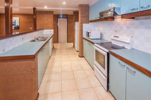 Ultramarine - Accommodation in Surfers Paradise 6