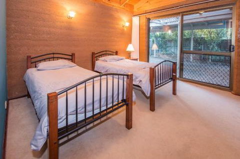 Ultramarine - Accommodation in Surfers Paradise 2