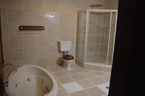 Gargoyle Lodge - Accommodation in Surfers Paradise 6