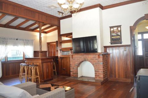 Gargoyle Lodge - Accommodation in Surfers Paradise 4