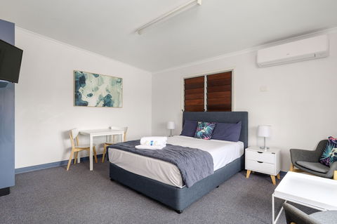 Tin Can Bay's Sleepy Lagoon Motel - Accommodation in Surfers Paradise 4