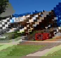 Manuka Park Apartments - Accommodation in Surfers Paradise