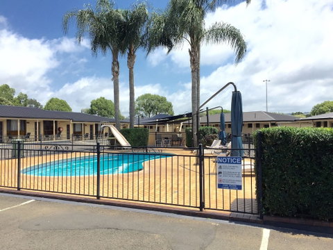 James Street Motor Inn - Accommodation in Surfers Paradise 2