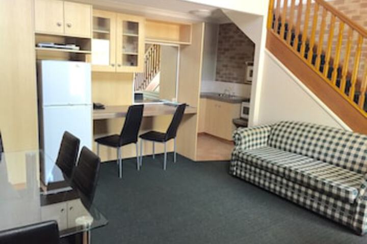 Glenvale QLD Accommodation in Surfers Paradise