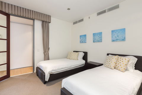 Gallery Serviced Apartments - Accommodation in Surfers Paradise 4
