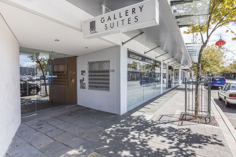 Gallery Serviced Apartments - Accommodation in Surfers Paradise 1