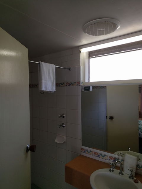Gloucester Motel - Accommodation in Surfers Paradise 2