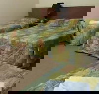 Avalon Motel - Accommodation in Surfers Paradise