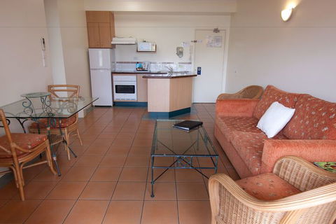 Mid City Luxury Suites - Accommodation in Surfers Paradise 6