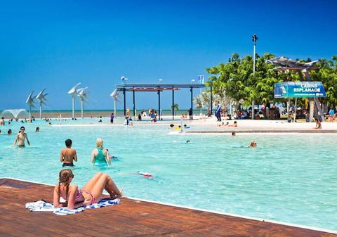 Global Backpackers Cairns - Accommodation in Surfers Paradise 1