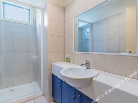 Fabulous Townhouse At The Famous Smiths Beach - Accommodation in Surfers Paradise 3