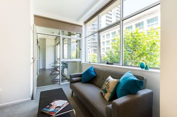 Vance 2Bdr Melbourne Apartment - Accommodation in Surfers Paradise 6