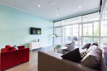 Vance 2Bdr Melbourne Apartment - Accommodation in Surfers Paradise 3