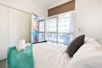 Vance 2Bdr Melbourne Apartment - Accommodation in Surfers Paradise 2