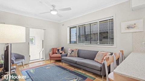 Yacaaba Beautiful Waterfront Location - Accommodation in Surfers Paradise 5