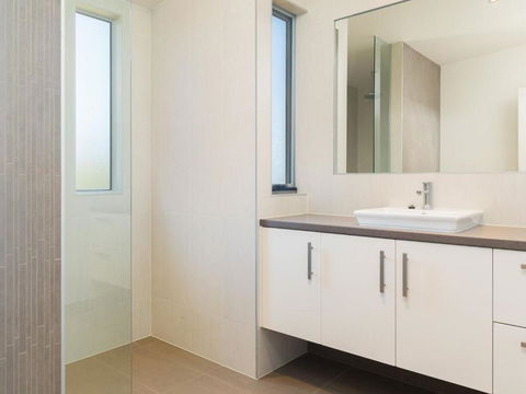 Waikiki Dream - Accommodation in Surfers Paradise 6
