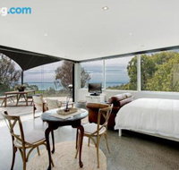 Above it All - Accommodation in Surfers Paradise