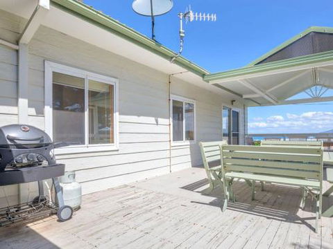 FRESHWATER Gerroa 4pm Check Out Sundays - Accommodation in Surfers Paradise 0