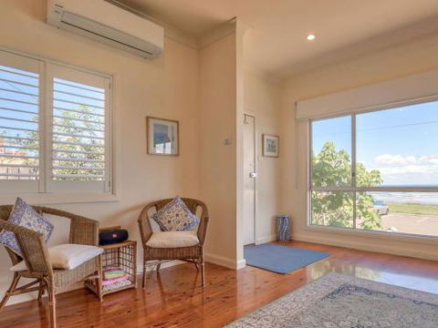 FRESHWATER Gerroa 4pm Check Out Sundays - Accommodation in Surfers Paradise 6