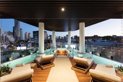 FV Iconic Designer APT, Parking, Near CBD Qfv147-14 - Accommodation in Surfers Paradise 3