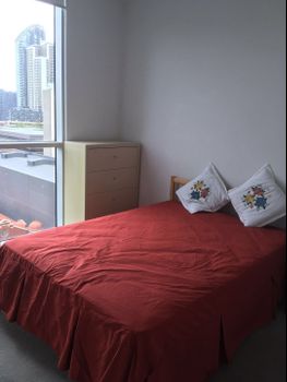 V Apartment - Accommodation in Surfers Paradise 2