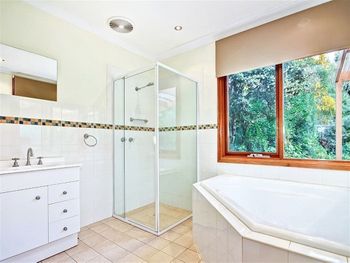 Garden Of Eden - Accommodation in Surfers Paradise 2