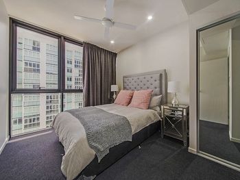LaVida Apartments 2 Bedroom 2 Bathroom - Accommodation in Surfers Paradise 4