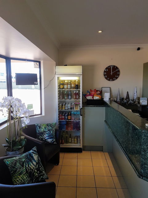 Rockhampton Palms Motor Inn - Accommodation in Surfers Paradise 6