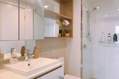 St.Tropez Apartment - Accommodation in Surfers Paradise 2
