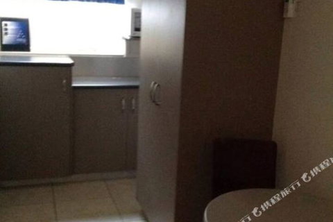 Motel Myall - Accommodation in Surfers Paradise 5