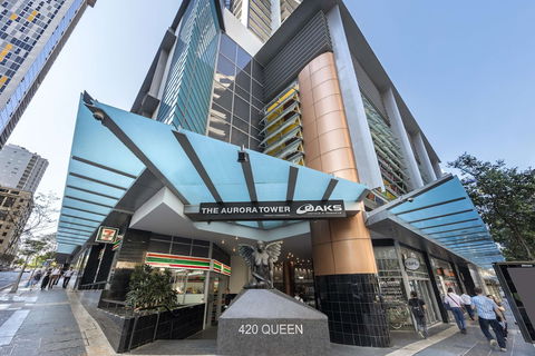 Oaks Aurora Tower - Accommodation in Surfers Paradise 4