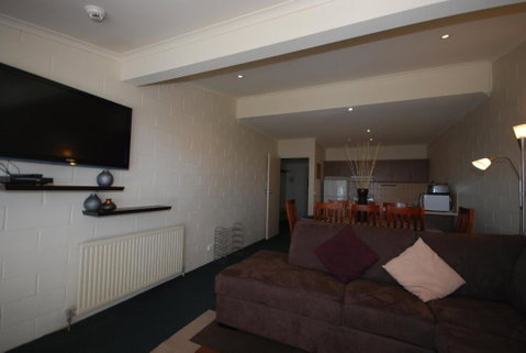 Alpine Heights 08 - Accommodation in Surfers Paradise 3