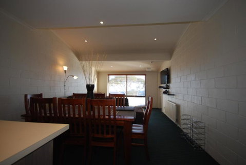 Alpine Heights 08 - Accommodation in Surfers Paradise 6