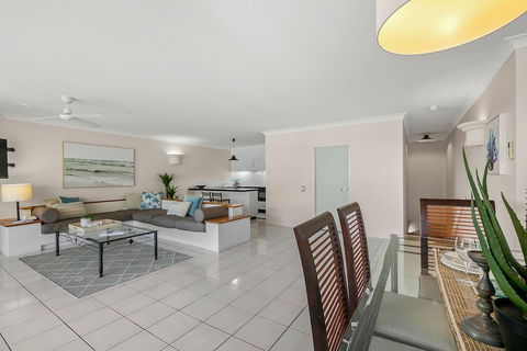 Poolside Alamanda Beachfront Resort 88 - Accommodation in Surfers Paradise 5