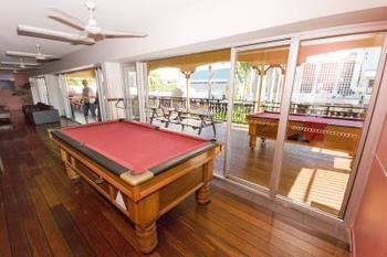 Global Backpackers Central - Accommodation in Surfers Paradise 0