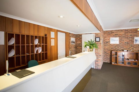 Club Motel - Accommodation in Surfers Paradise 4
