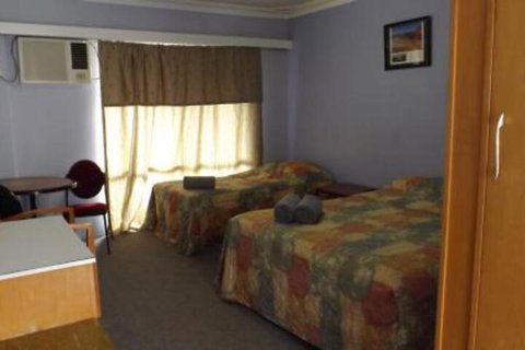 Collie Motel - Accommodation in Surfers Paradise 4