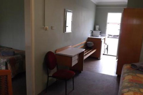 Collie Motel - Accommodation in Surfers Paradise 2