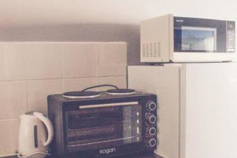 Collie Motel - Accommodation in Surfers Paradise 5