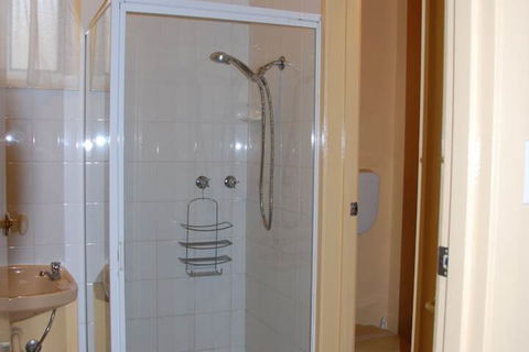 Rye Beach Motel - Accommodation in Surfers Paradise 6