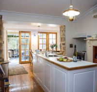 Wishing Well Cottage - Accommodation in Surfers Paradise