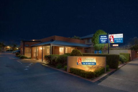 Admiral Motor Inn - Accommodation in Surfers Paradise 0
