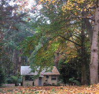 Hill N Dale Farm Cottages - Accommodation in Surfers Paradise