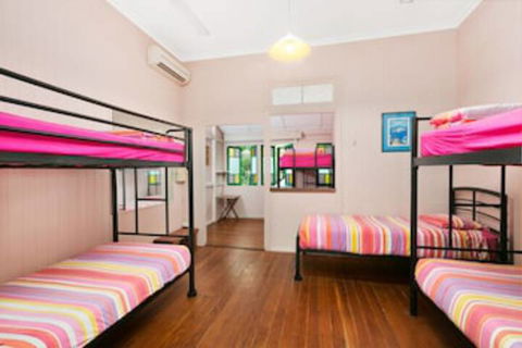 Dreamtime Travellers Rest Guest House - Accommodation in Surfers Paradise 0