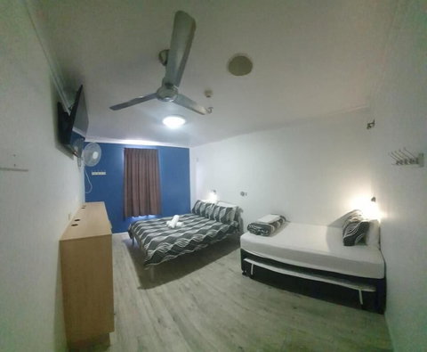 Yamba Central - Accommodation in Surfers Paradise 3