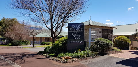 Albany Holiday Units - Accommodation in Surfers Paradise 1