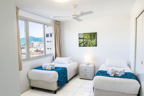 Cairns Aquarius - Accommodation in Surfers Paradise 2