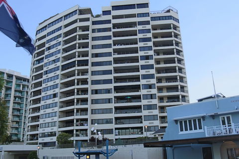 Cairns Aquarius - Accommodation in Surfers Paradise 0