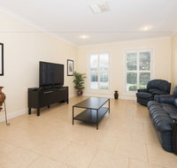 Colonial Court Villas - Accommodation in Surfers Paradise