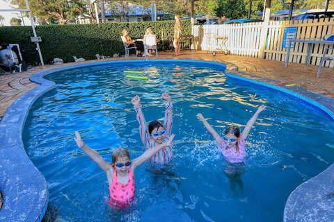 Binalong Motel - Accommodation in Surfers Paradise 1